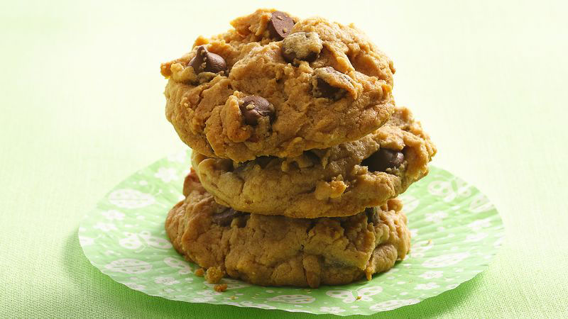 Chocolate Chip and Peanut Butter Cookies recipe
